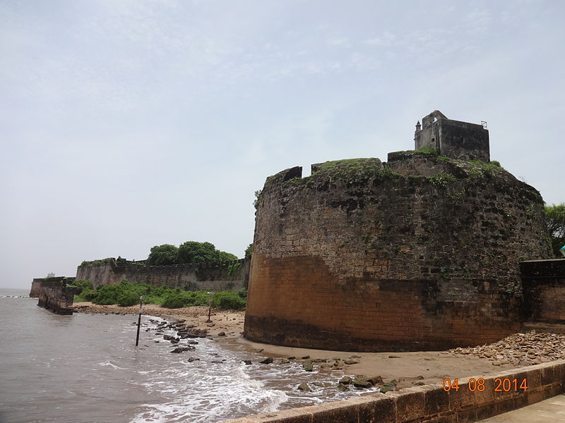 Diu History